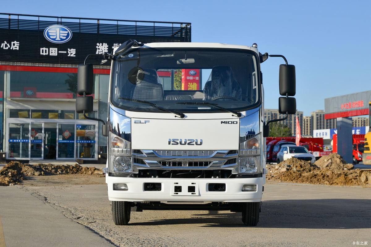 Qingling Isuzu M100, 120HP, 4.185m Single-Row Stake Body Light Truck, China National VI Emission Standard